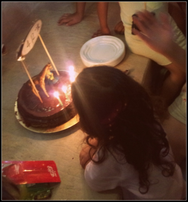 עוגת יום הולדת 